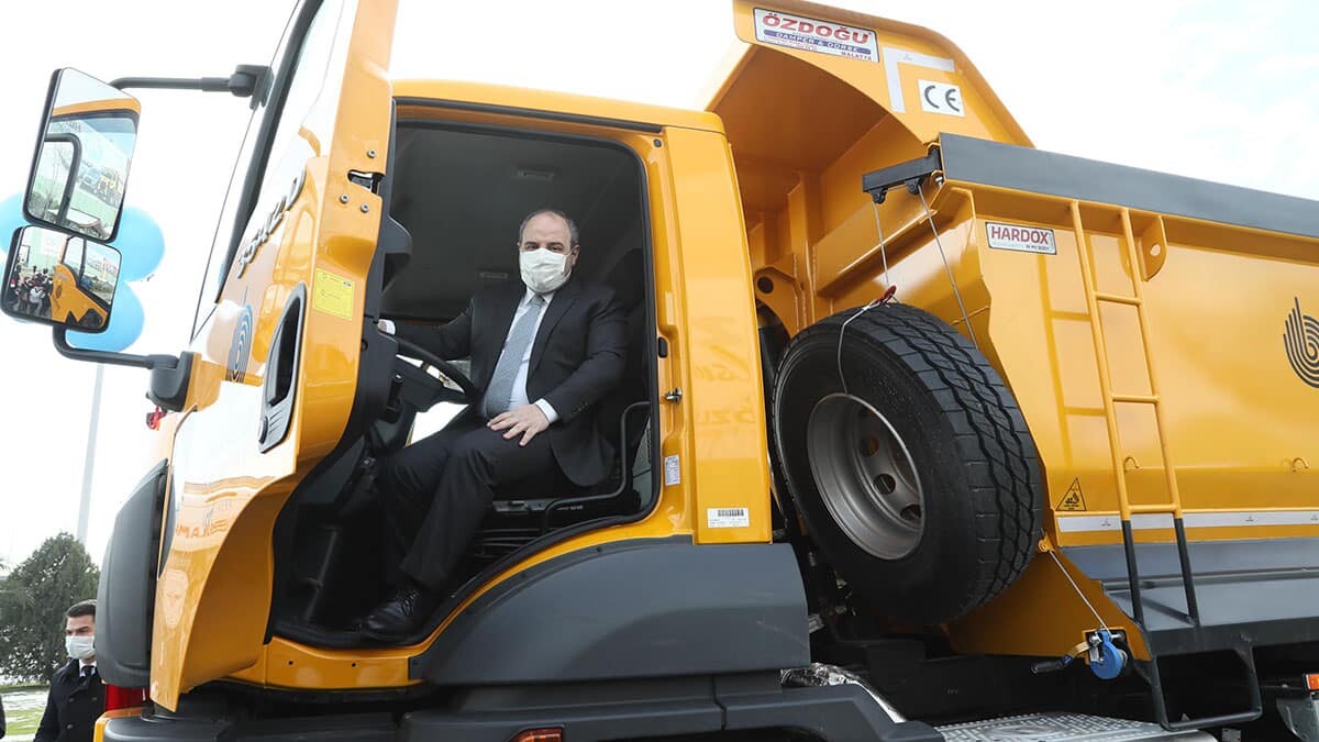 2030 yılında elektrikli, bağlantılı ve otonom hafif ve ağır ticari araç üretiminde Avrupa'da lider ve dünyada ilk 5 ülke arasında olmayı hedefliyoruz