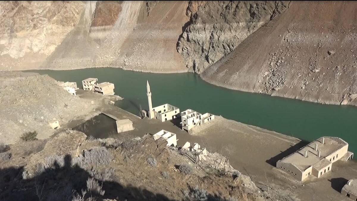Artvin Çoruh Üniversitesi Öğretim Üyesi Prof. Dr. Aydın Tüfekçioğlu, “Yeterli yağış gelmezse ülkemiz çok ciddi bir kulaklık sorunu ile karşı karşıya. Bu nedenle suyu çok iyi ve idareli olarak kullanmalıyız” dedi.