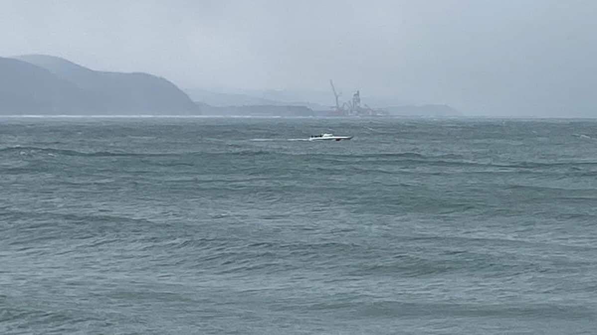 Bartın'da kayıp 5 mürettebat için çalışmalar sürüyor