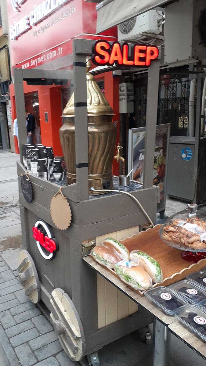 Deniz Zünbülcan, içerisinde nişasta ya da kıvam arttırıcı katkı maddesi bulunan hazır saleplerden uzak durulması gerektiğini söyledi.