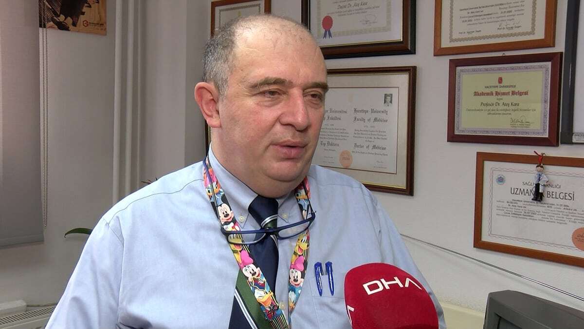 Sağlık Bakanlığı Koronavirüs Bilim Kurulu Üyesi Prof. Dr. Ateş Kara, aşıda tereddüt yaşamazsak maskesiz hayat daha erken olur