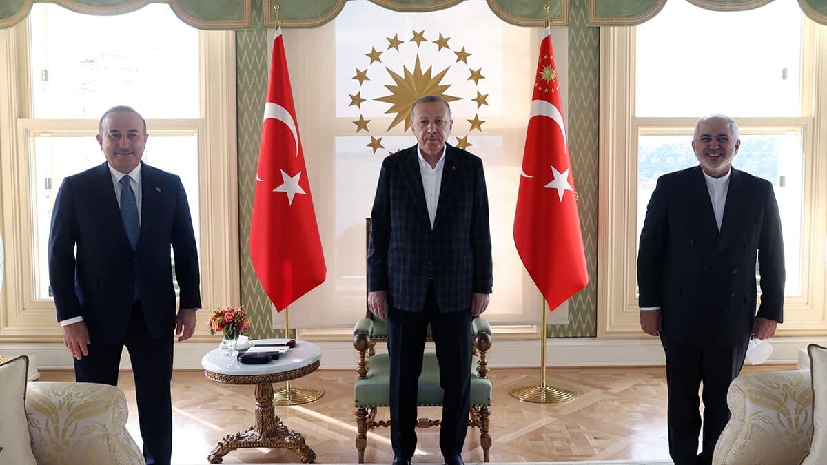 Erdoğan İran Dışişleri Bakanı Cevad Zarif'i kabul etti