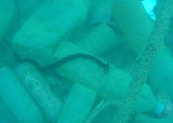 Öğrenciler deniz dibinde oluşan kirliliği görüntüledi
