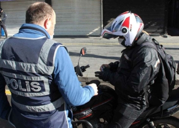 Diyarbakır'da, 56 saatlik kısıtlamada sıkı denetim