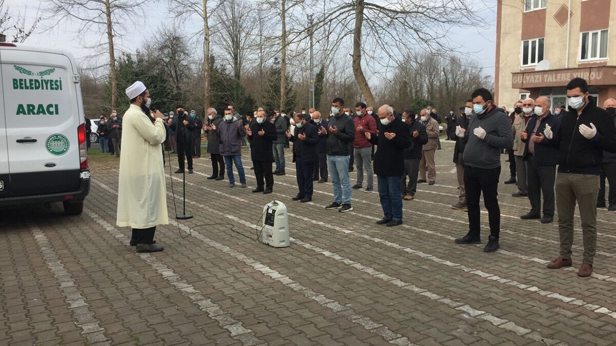 Doktor öğretmen ve esnaf kardeşler virüse yenik düştü