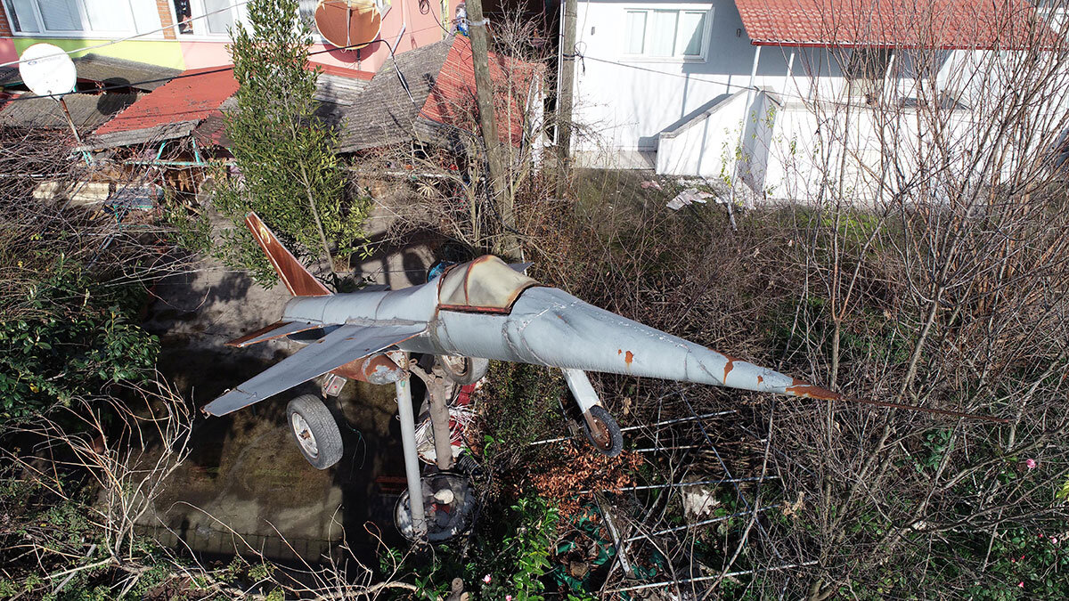 F-16 maketi ile şehit pilotları anıyor