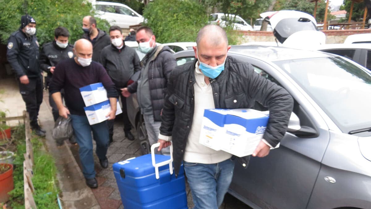 İstanbul'da aşılar hastanelere böyle dağıtıldı