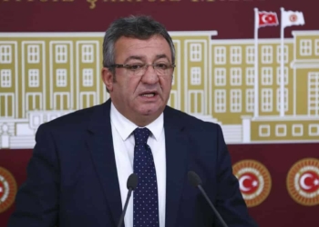 Enis Berberoğlu TBMM sıralarında yerini almalıdır