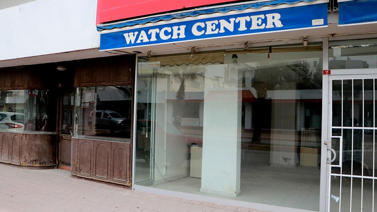 Yasaklamanın ardından iş yerleri kapandı
