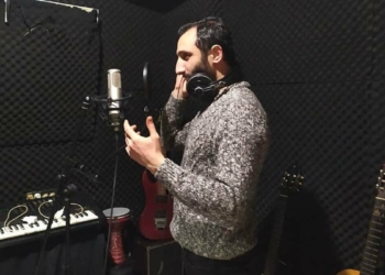 Şeşen'in Ne İstesem Oluyor parçasını coverlıyor