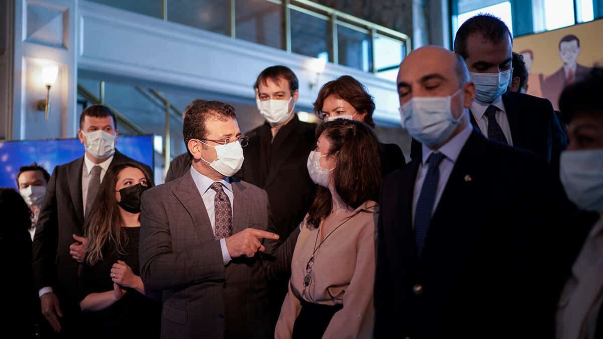 İmamoğlu, "Kesintiler olabilir mi?” sorusuna “Şu anda böyle bir su kesinsi süreci yaşamayacağız” dedi.