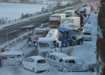 Japonya'da zincirleme kaza: 8 ağır yaralı