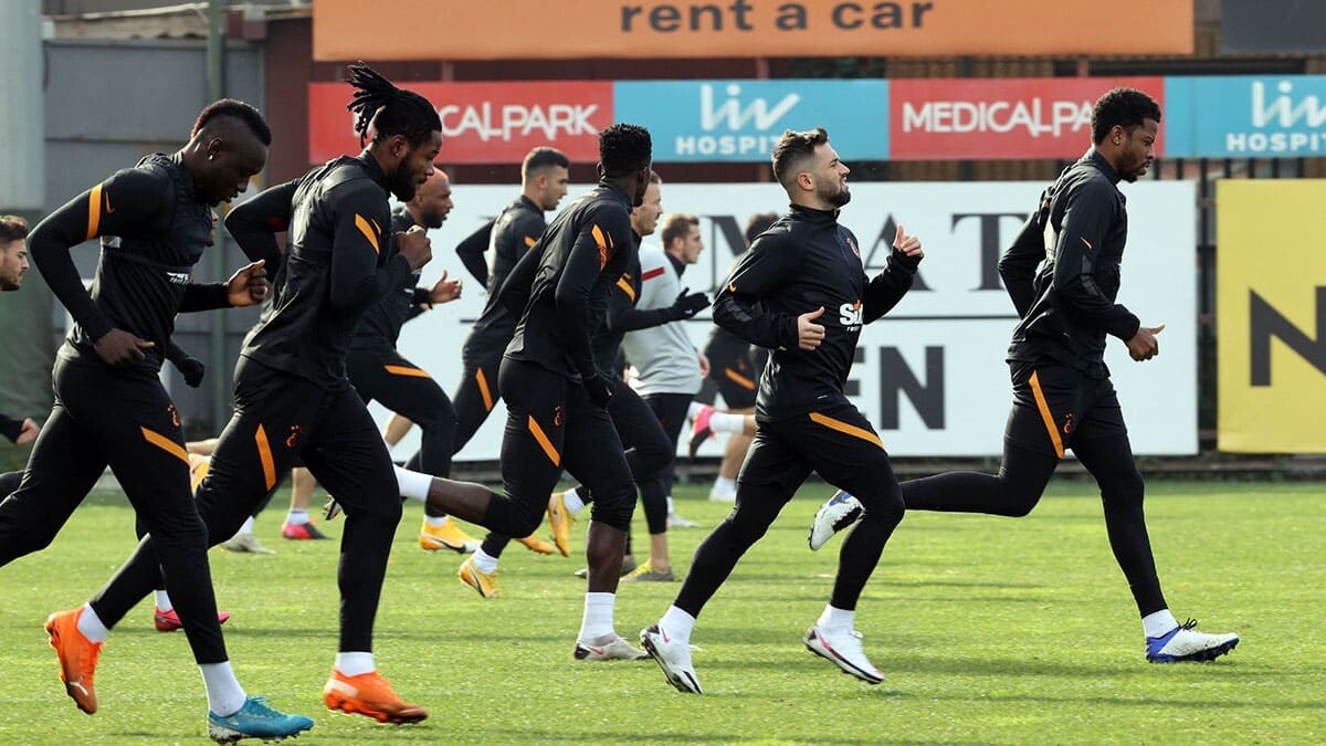 Galatasaray antrenmanla hazırlıklarını tamamladı