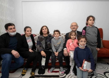 Kılıçdaroğlu apartman görevlisi çifti ziyaret etti