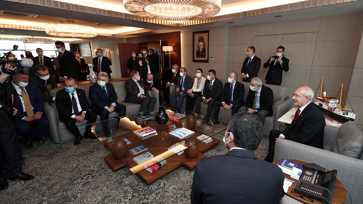 SGK, Hazine ve Maliye Bakanlığına bağlanmalı