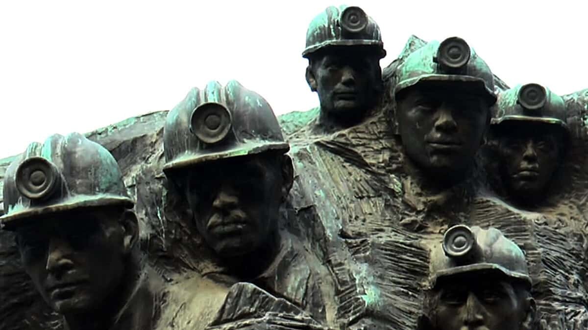 Madenci Anıtı kentin simgesi oldu