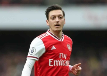 Mesut Özil'in Fenerbahçe'ye transferi Almanya'da gündem