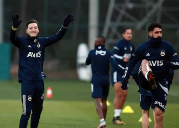 Mesut Özil Çarşamba günü imzayı atıyor