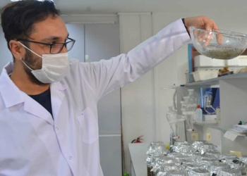Binlerce mikroplastik vücuda giriyor