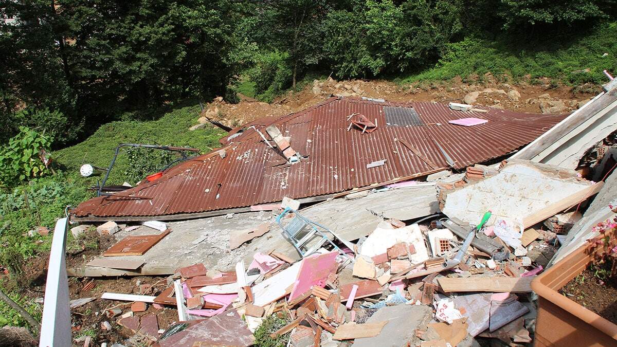 İçişleri Bakanlığı tarafından afetler konusunda seçilen 6 pilot ilden Rize’de, doğal afet durumunda risk teşkil eden sorunlar tespit edildi.