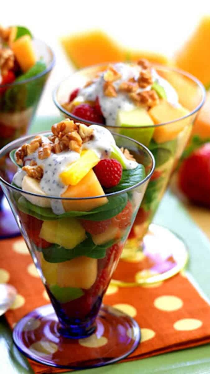 Dr. Tülümen, Çocuklarımız obezite riskiyle karşı karşıya, çocukları evde hazırlanabilecek pratik ve sağlıklı atıştırmalıklarla tanıştırmak gerektiğini söyledi.