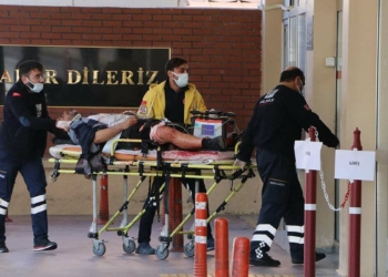 Şanlıurfa'da 3 kardeş arasında bıçaklı kavga