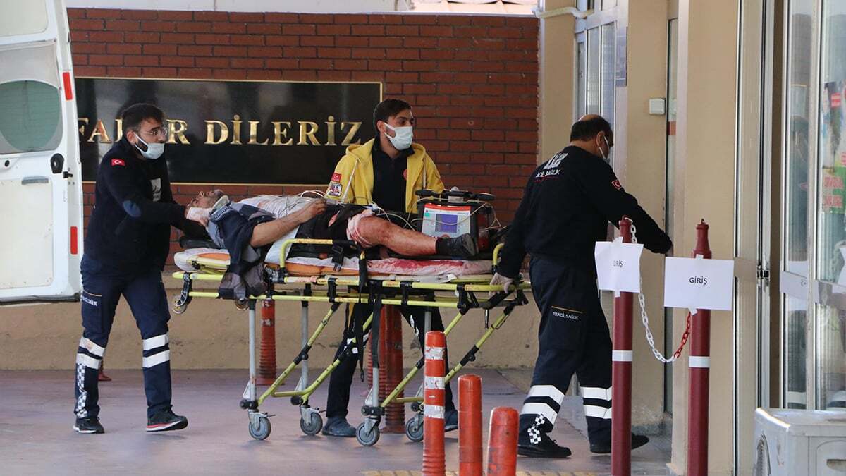 Şanlıurfa'da 3 kardeş arasında bıçaklı kavga