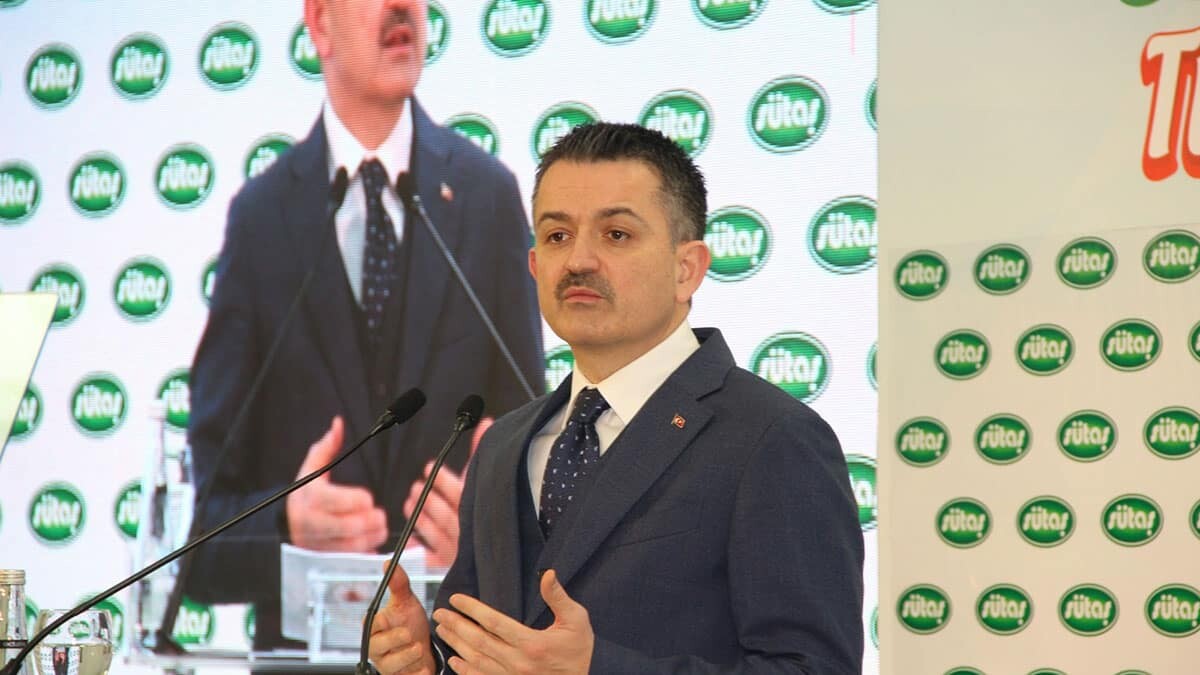 Sütaş'ın Doğu Güneydoğu Anadolu Sütçülük Projesi Bingöl Entegre Tesisleri'nin tanıtımı yapıldı. Programda konuşan Sütaş Yönetim Kurulu Başkanı Muharrem Yılmaz, bu yatırımla Bingöl'ün kişi başı GSYH sıralamasında 73'üncü sıradan, 38'inci sıraya yükselmesini hedeflediklerini ve bin 12 kişiye doğrudan istihdam sağlanacağını söyledi.