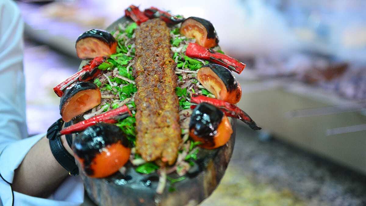 Yurdakul, “Yemek programları yeme bozukluklarını artırabilir. Düzensiz beslenme sonucu aşırı kilo alma vakalarını ortaya çıkarır".