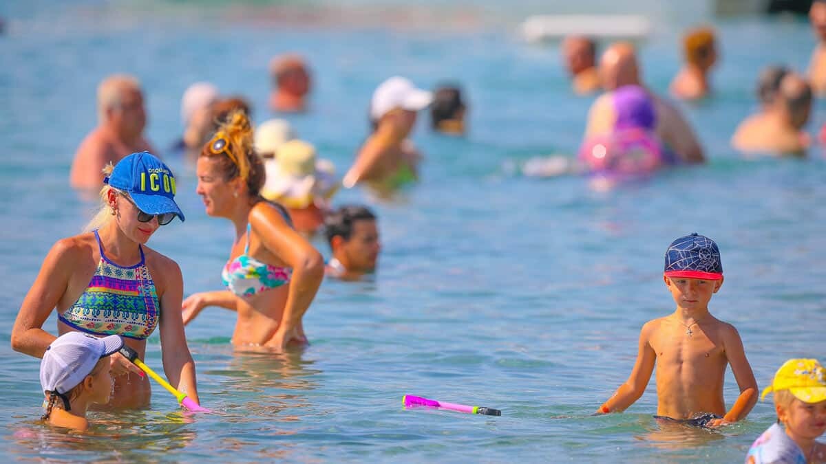 TÜROFED Başkanı Sururi Çorabatır, koronavirüs nedeniyle büyük kayıpların yaşandığı 2020 ve pandemi sürecinin devam ettiği 2021 yılına ilişkin turizm sektöründeki beklentileri ve talepleri değerlendirdi.