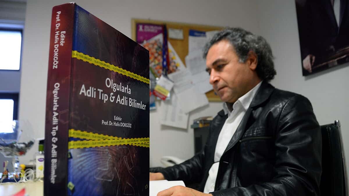 Türkiye'nin ilk CSI kitabı yayınlandı; 95 ilginç adli olgu yer alıyor