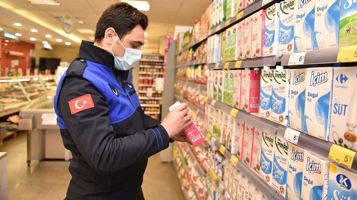 Tuzla’da marketlere fiyat denetimi yapıldı