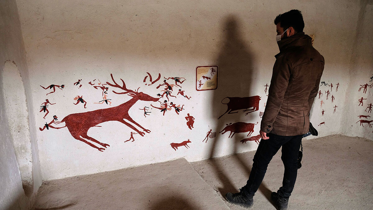 Konya, UNESCO Dünya Kültür Miras Listesi'nde yer alan, ilk yerleşim yerlerinden 9 bin yıllık Çatalhöyük'te koronavirüs nedeniyle sessizlik hakim oldu.