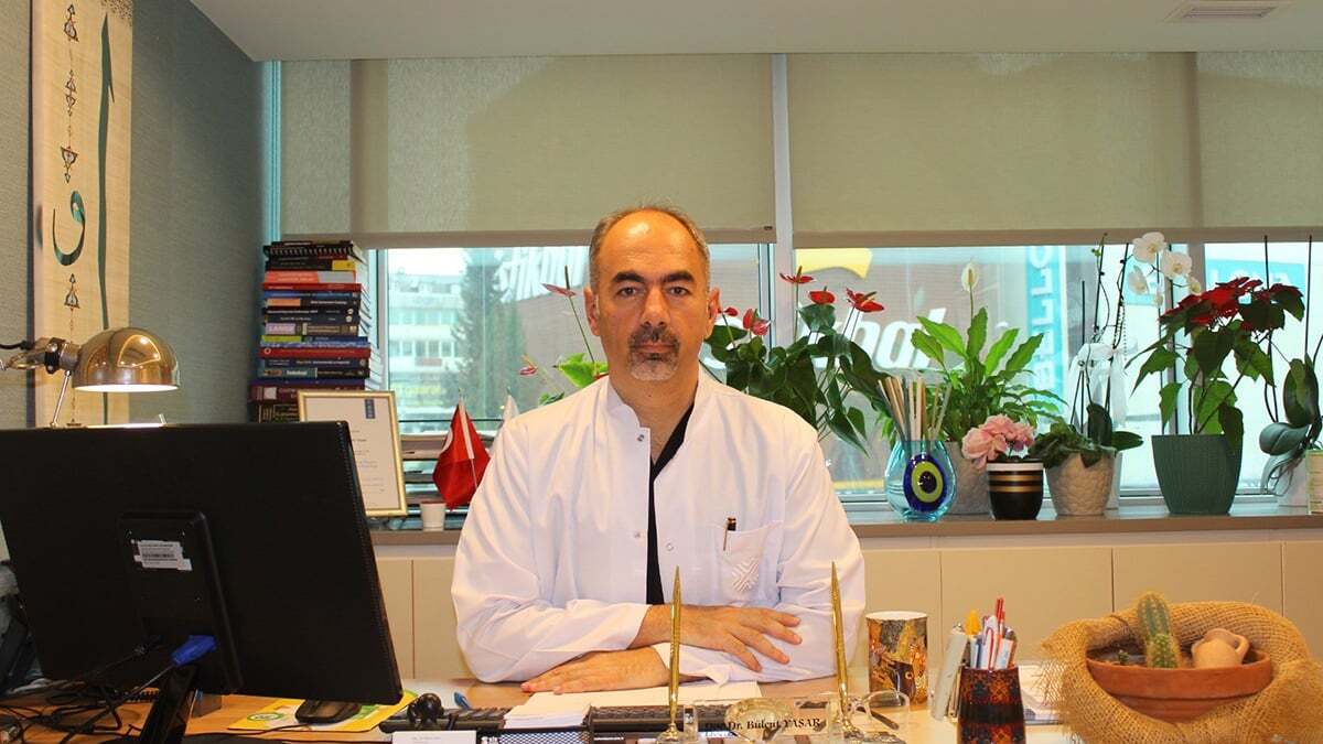 Yaşar, Polikliniklerde pandemi sürecinde nasıl beslenmeliyiz ve takviye olarak ne almalıyız sorularıyla sık karşılaşıyoruz.