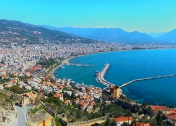 Alanya'da 120 farklı ülkenin insanı bir arada