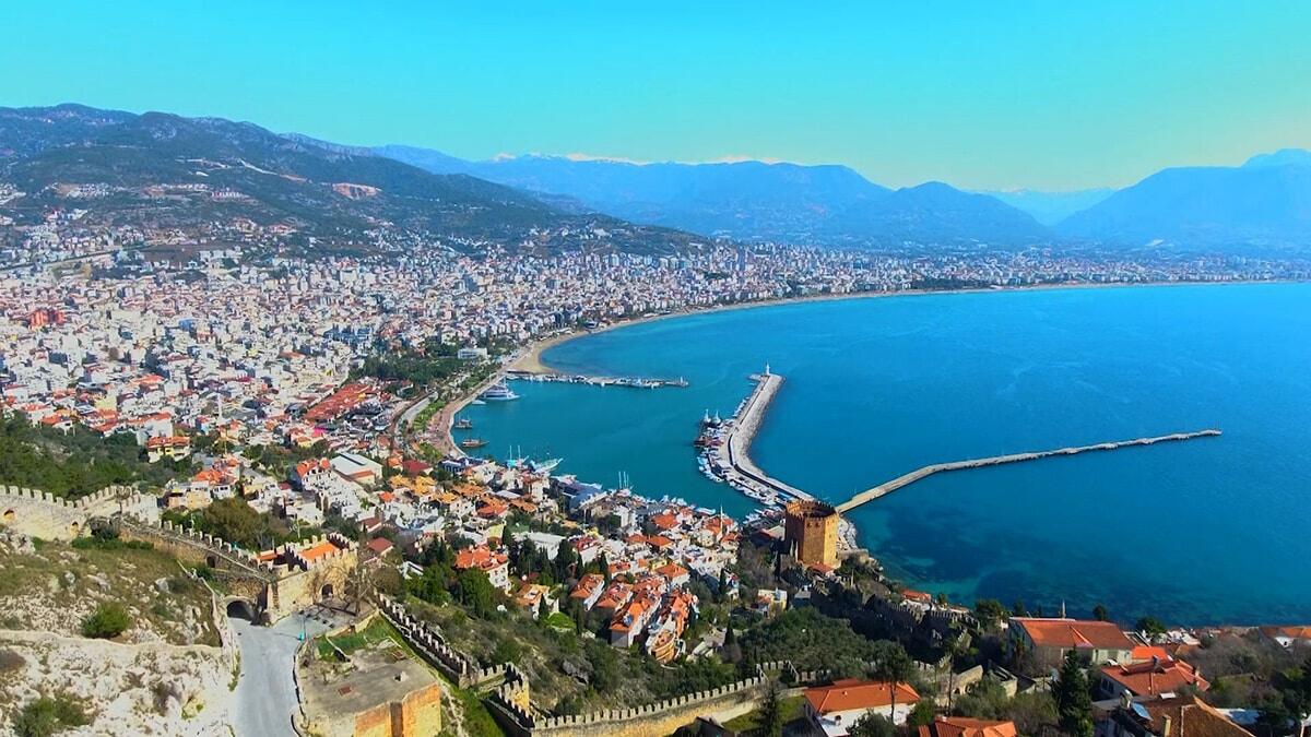 Alanya'da 120 farklı ülkenin insanı bir arada