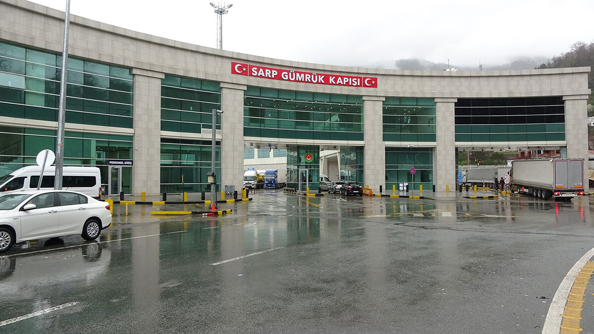 Sınırda 40 milyon TL'lik KDV ve ÖTV vurgunu