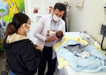 700 gram doğan prematüre bebek sağlığına kavuştu