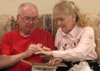 50 yıl önce kaybettiği alyansına kavuştu