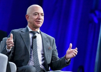 Amazon’un kurucusu Jeff Bezos görevinden ayrılıyor