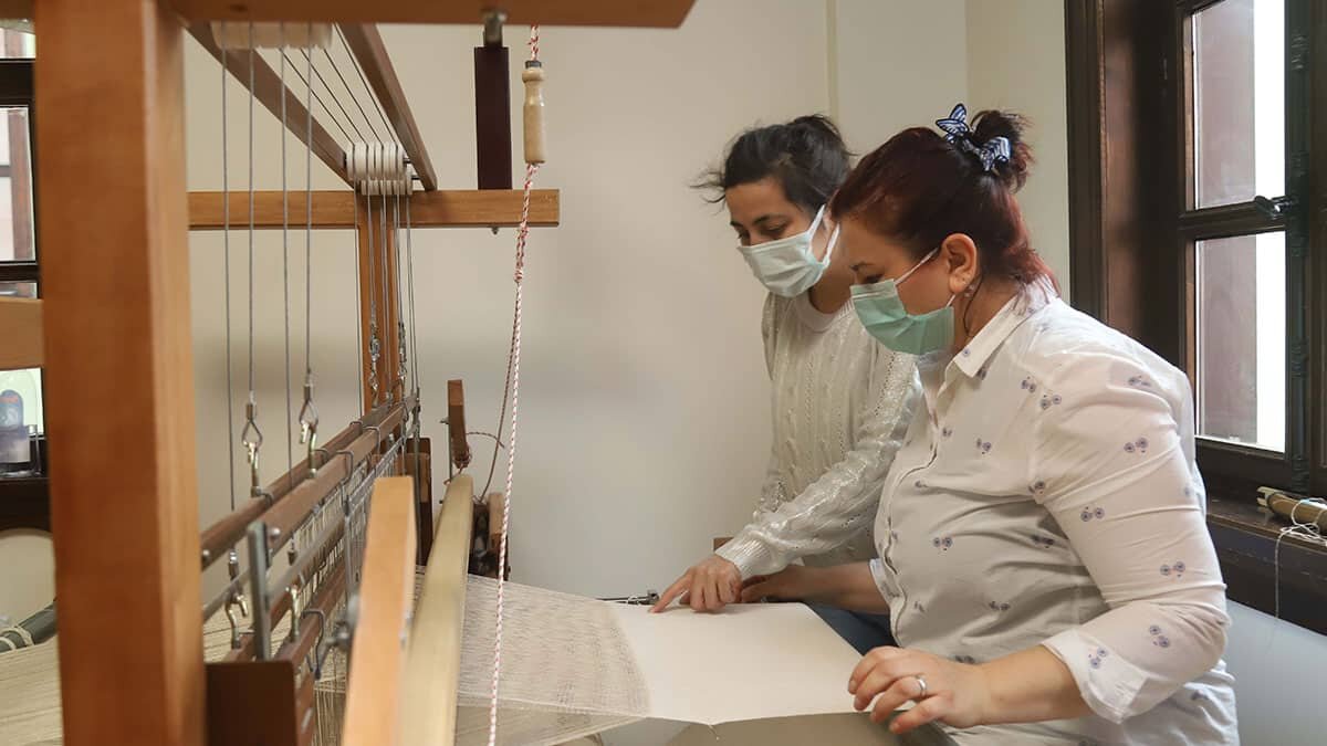 ESMEK'in farklı branşlarda düzenlediği kurslar başladı