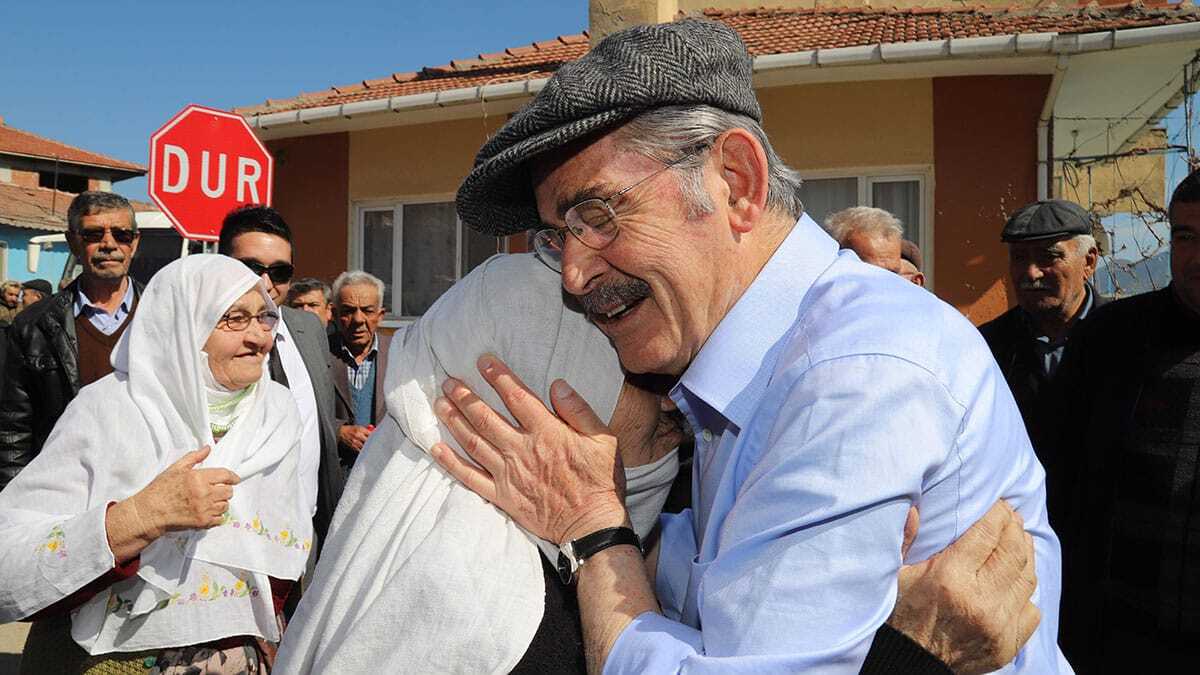 Yeniden köylüyü milletin efendisi yapmak istiyoruz