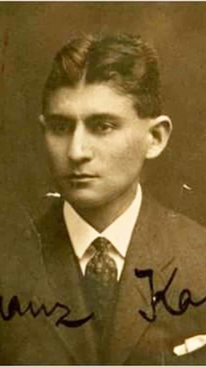 Ölümünden sonra eserlerinin yakılmasını isteyen Kafka