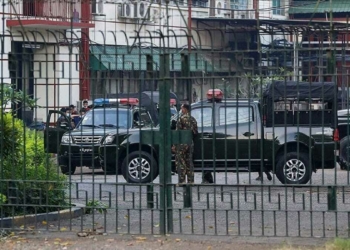 Myanmar'da ordu yönetime el koydu