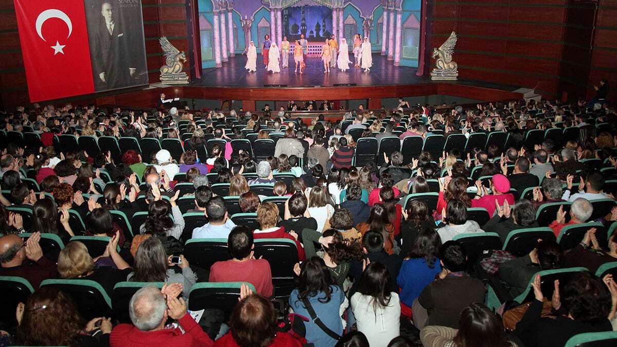 Eskişehir Büyükşehir Belediyesi Şehir Tiyatroları belgesel oluyor