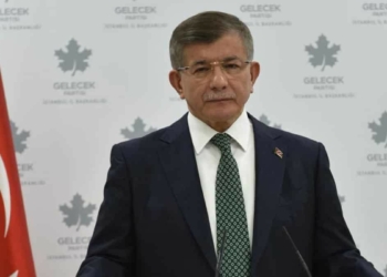 Davutoğlu: 16 eve ateş düştü
