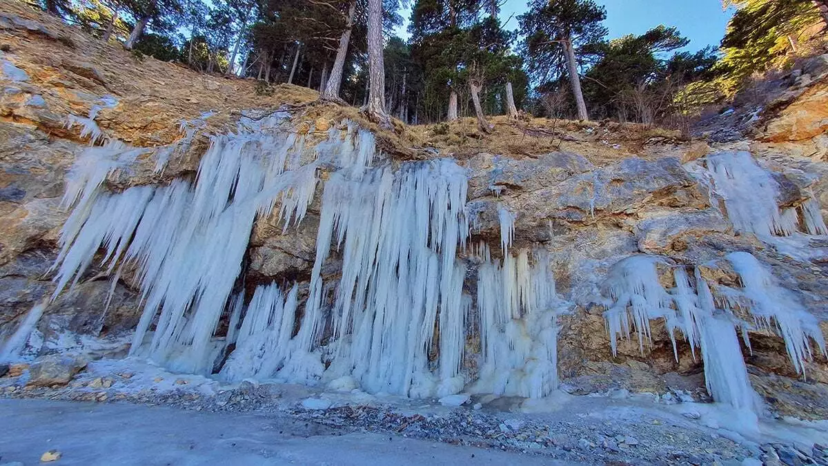 Alanya'da devasa buz kütleleri oluştu