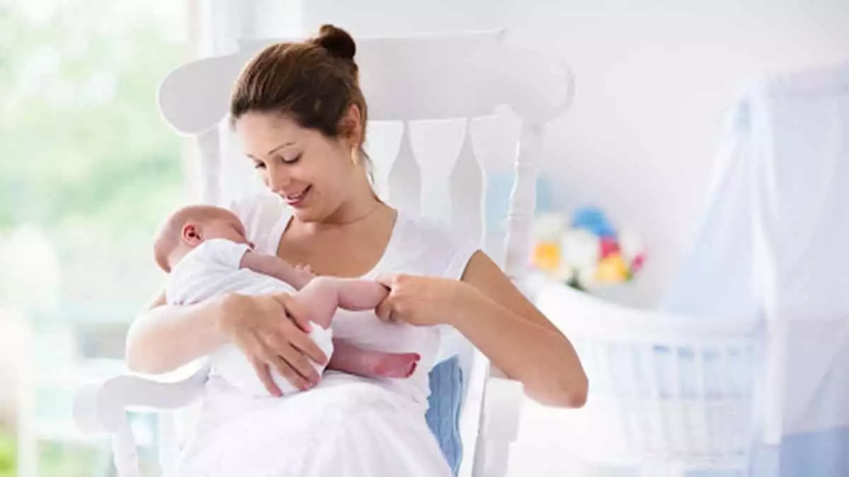 Anne sütündeki antikor bebeği koronadan koruyor