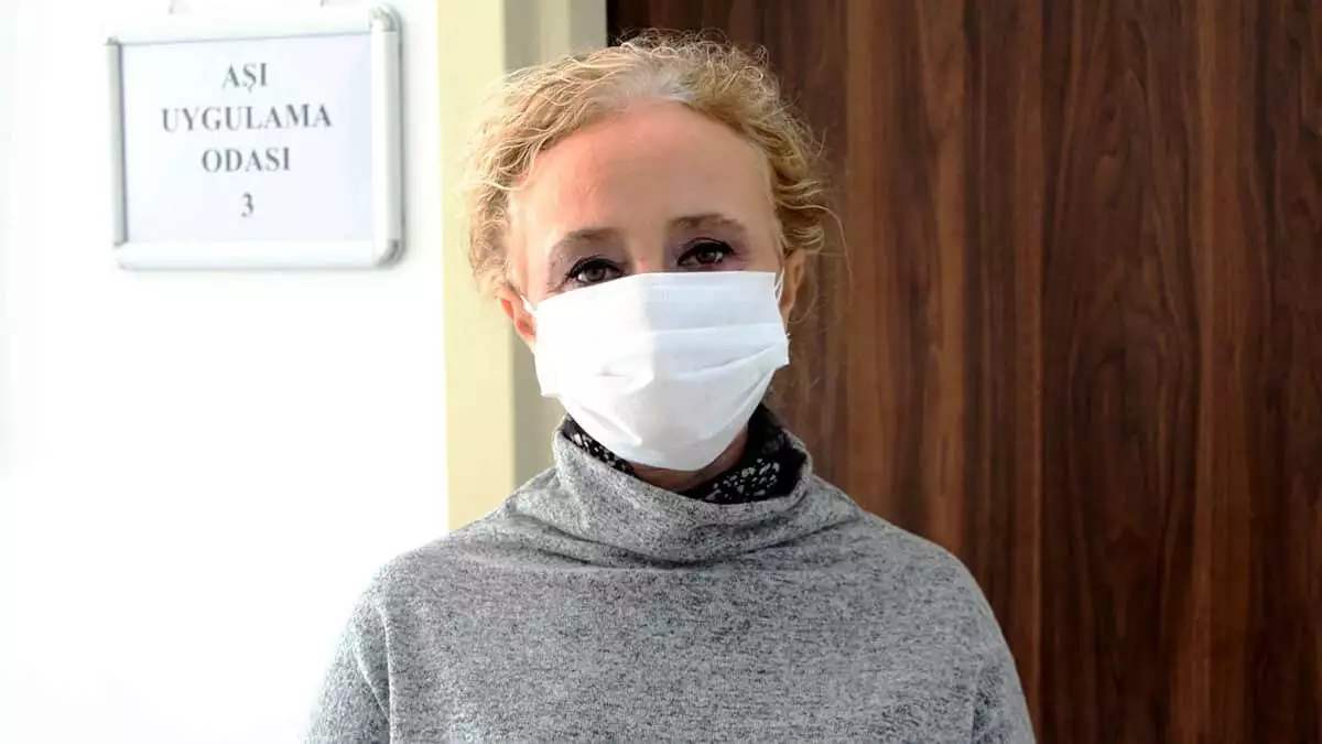 Prof. Dr. Yeşim taşova, aşılamadan sonra koronavirüse yakalanılıyorsa bunun mutasyonlu virüs olabileceğini kaydetti.