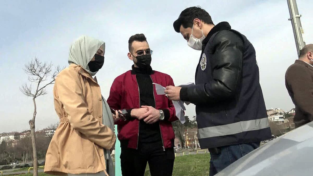 Avcılar'da sokağa çıkma kısıtlamasına uymayanlara ceza